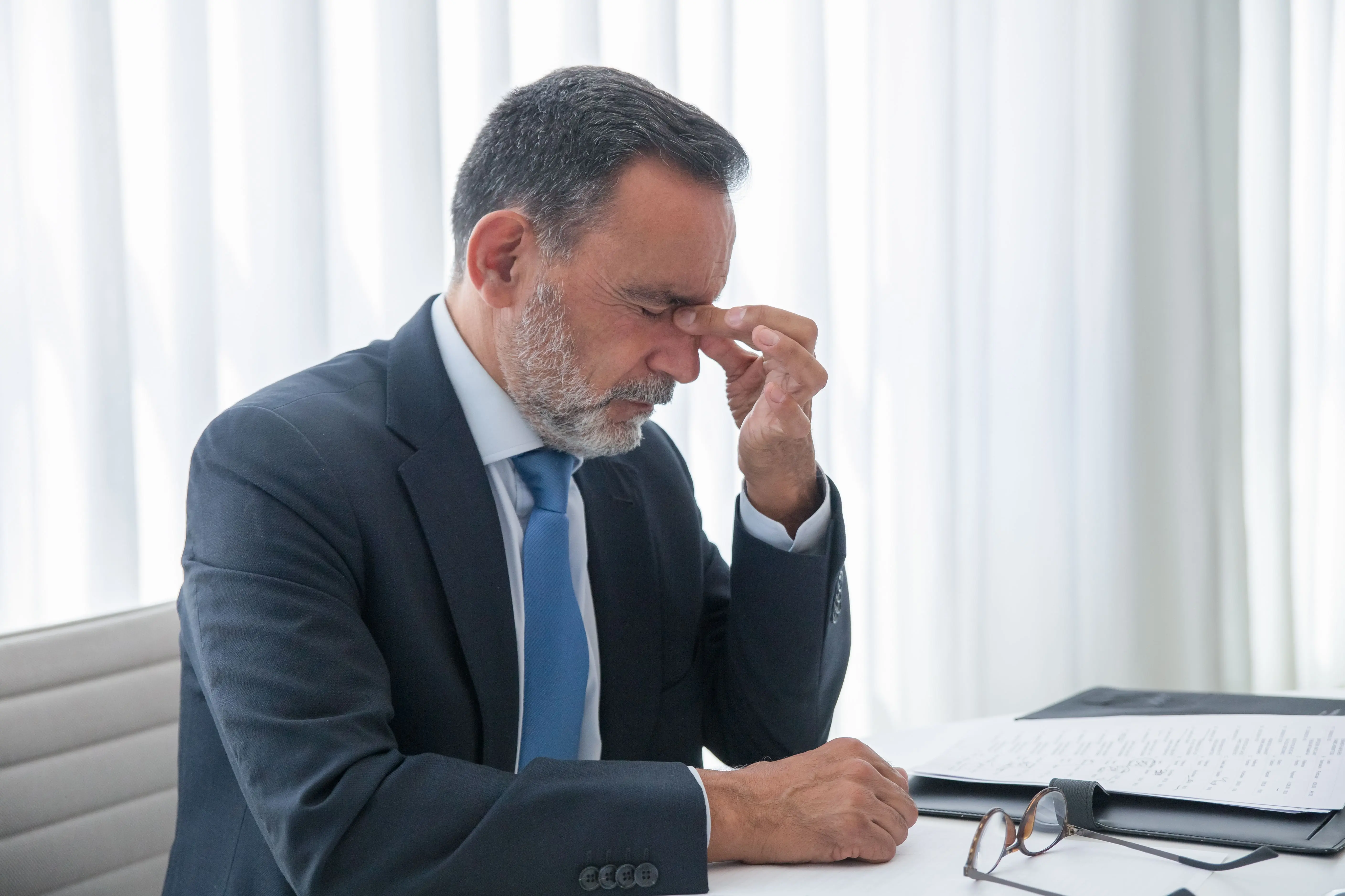 Broker hipotecario buscando nuevas oportunidades comerciales